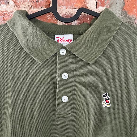 Disney Mickey Mouse Mens Green LS Polo Shirt M 21x27 - Picture 1 of 4